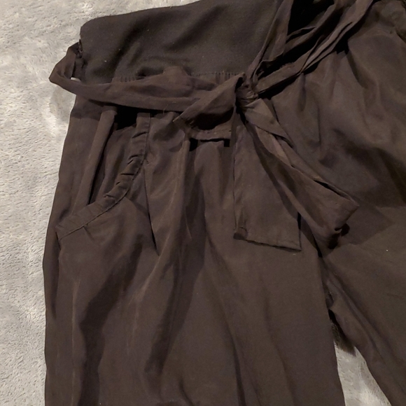 💥MOVING SALE💥 EVERYTHING MUST GO ❤️🔥 Black dress pants - Picture 2 of 5